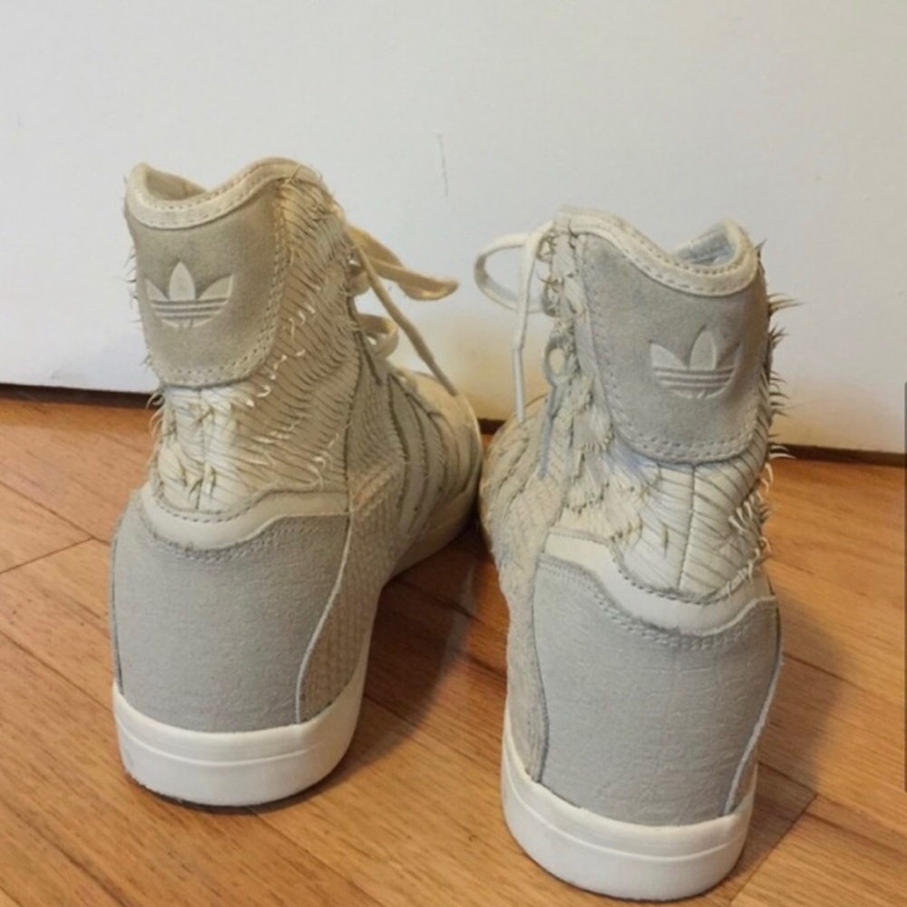 Adidas Cream Sneakers for Everyday Comfort
